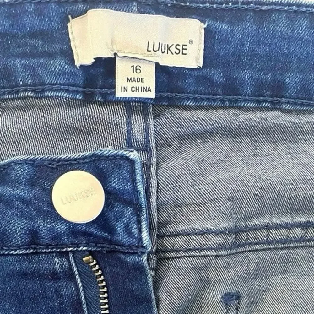 LUUKSE Wide Leg High Rise Jeans‎ Size 16 Darker Wash Denim w Rainbow Pocket Plus